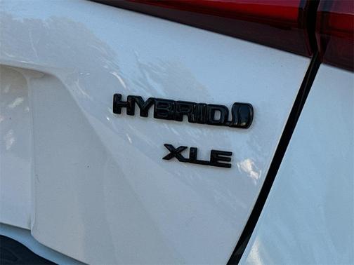 2022 Toyota Prius L