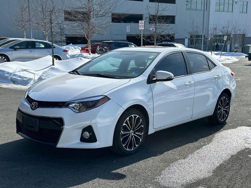 2016 Toyota Corolla S Plus