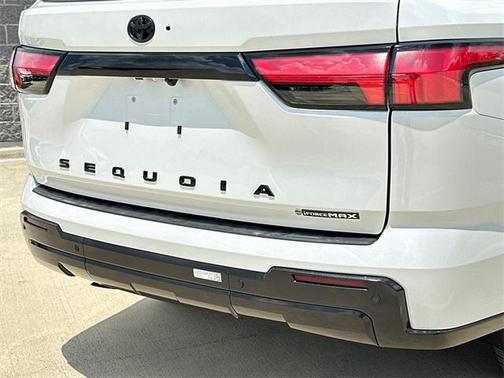 2025 Toyota Sequoia Platinum