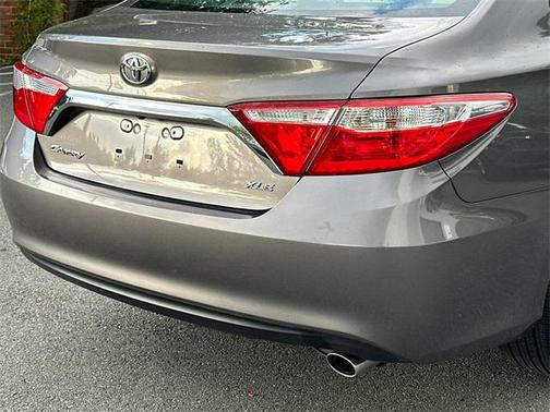 2016 Toyota Camry XLE