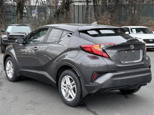 2021 Toyota C-HR LE