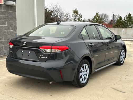 2024 Toyota Corolla Hybrid LE