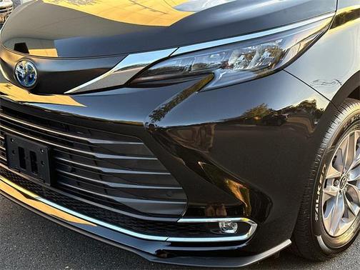 2024 Toyota Sienna XLE 7 Passenger