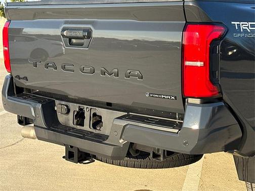 2024 Toyota Tacoma Hybrid TRD Off Road