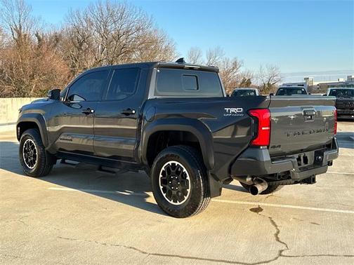 2024 Toyota Tacoma Hybrid TRD Off Road