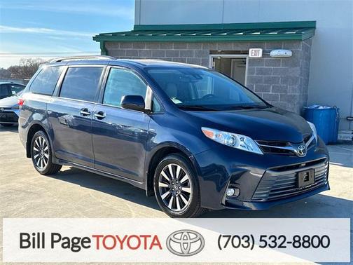 2018 Toyota Sienna XLE