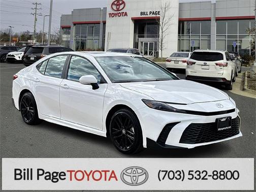 2025 Toyota Camry SE