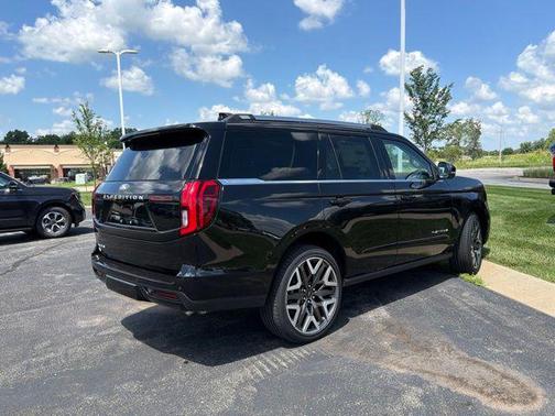 Black Metallic 2027 Ford Expedition Platinum