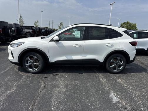 2025 Ford Escape ST-Line Select
