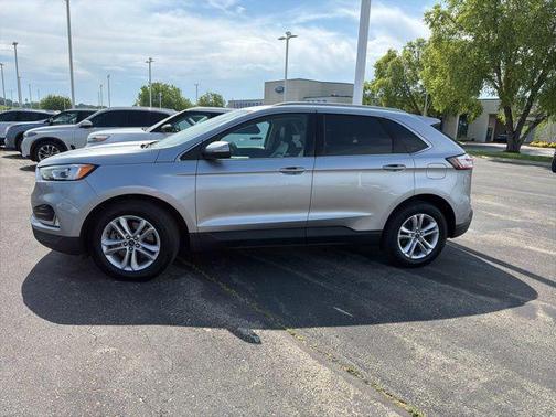Silver Metallic 2020 Ford Edge SEL