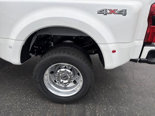 2026 Ford F-450 Platinum