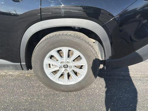 2025 Toyota Highlander LE