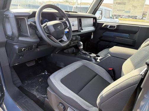 2025 Ford Bronco Base 2 Door Hard Top 4x4