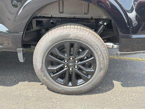 Agate Black Metallic 2026 Ford F-150 XLT