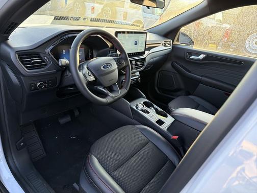 2026 Ford Escape ST-Line Select