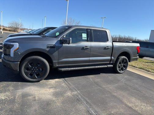 2025 Ford F-150 Lightning Platinum