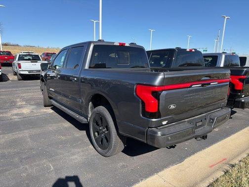 2025 Ford F-150 Lightning Platinum