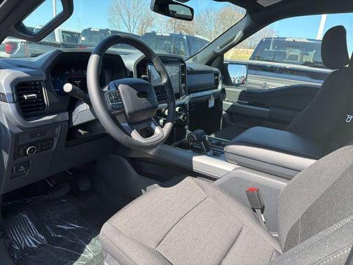 Oxford White 2026 Ford F-150 XLT