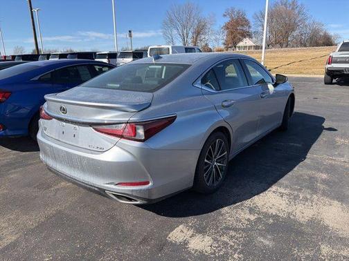 2023 Lexus ES 350 Base