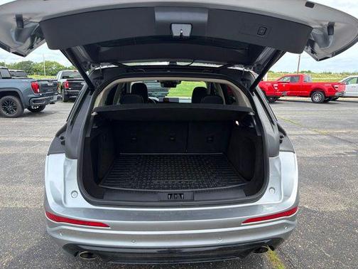 Silver Radiance Metallic Clearcoat 2023 Lincoln Corsair Reserve