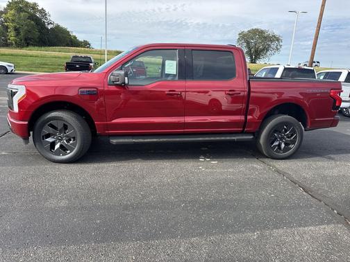 2025 Ford F-150 Lightning Flash