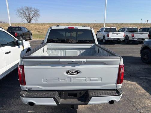 Avalanche 2026 Ford F-150 XLT