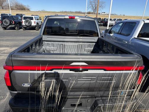 2025 Ford F-150 Lightning LARIAT
