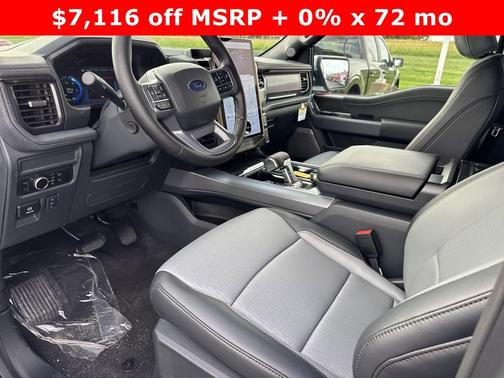 2025 Ford F-150 Lightning LARIAT