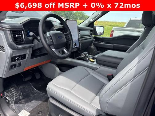 2025 Ford F-150 Lightning Flash
