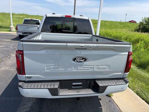 Avalanche 2026 Ford F-150 XLT