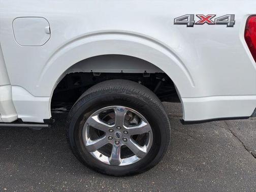 Star White Metallic Tri-Coat 2023 Ford F-150 Lariat