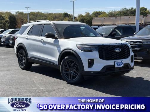 2025 Ford Explorer ST-Line