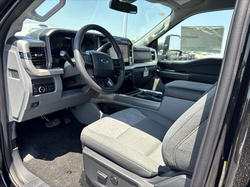 2025 Ford F-250 XLT