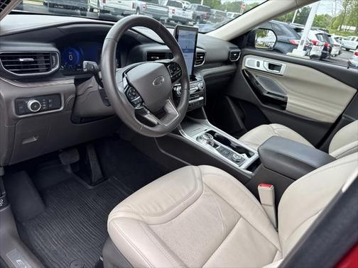 2022 Ford Explorer Platinum