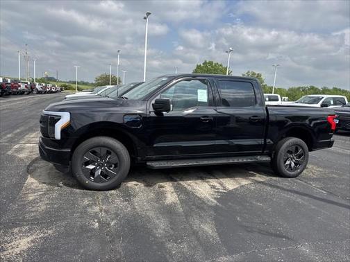 2025 Ford F-150 Lightning Flash