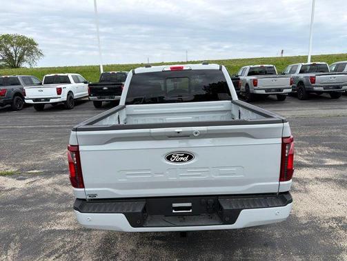 Avalanche 2026 Ford F-150 XLT