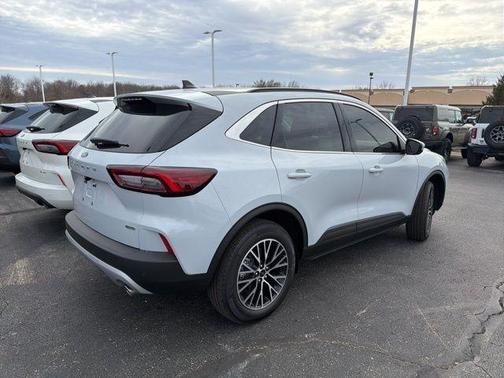 2026 Ford Escape PHEV Base