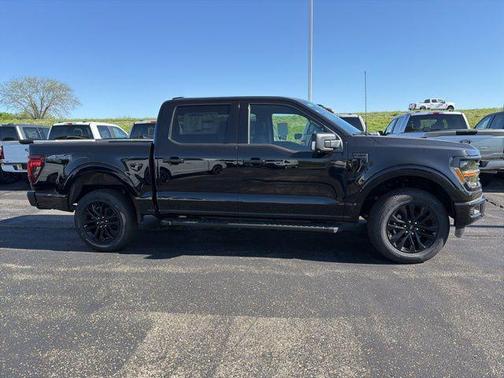 Agate Black Metallic 2026 Ford F-150 XLT