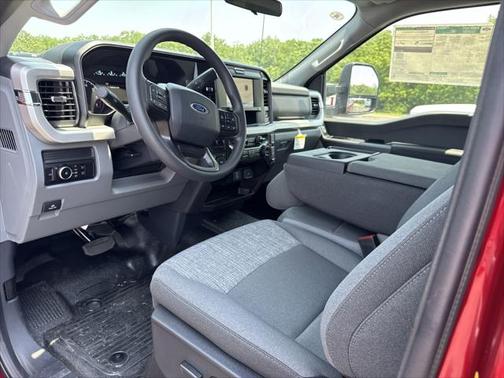 2025 Ford F-350 XLT