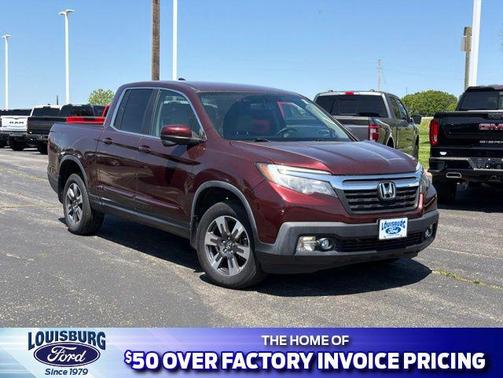 Deep Scarlet Pearl 2018 Honda Ridgeline RTL