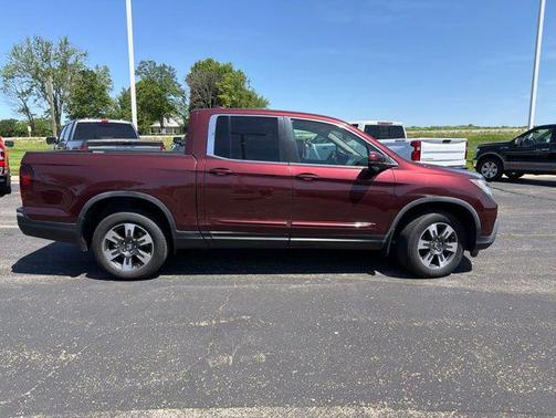 Deep Scarlet Pearl 2018 Honda Ridgeline RTL