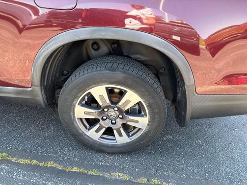 Deep Scarlet Pearl 2018 Honda Ridgeline RTL