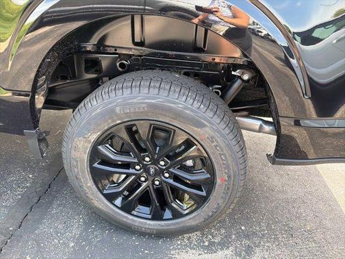Agate Black Metallic 2026 Ford F-150 XLT