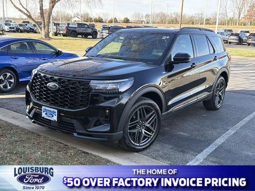 2025 Ford Explorer ST-Line