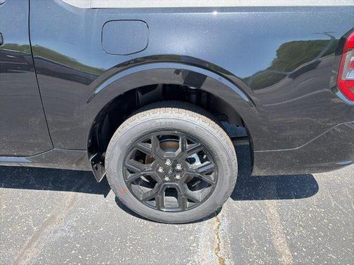 Shadow Black 2026 Ford Maverick Lobo Standard