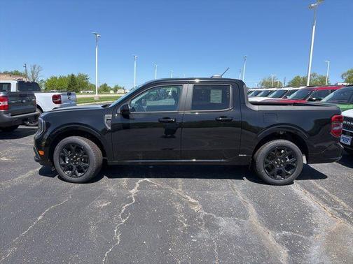 Shadow Black 2026 Ford Maverick Lobo Standard