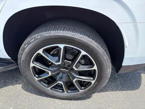 Summit White 2024 Chevrolet Tahoe 4WD RST