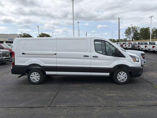 2025 Ford Transit-150 XL