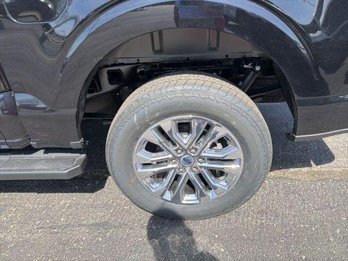 Agate Black Metallic 2026 Ford F-150 Lariat