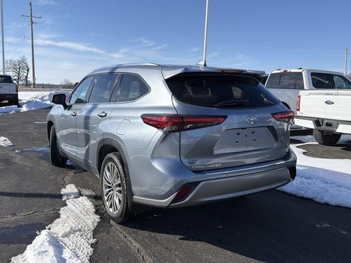 2021 Toyota Highlander Platinum